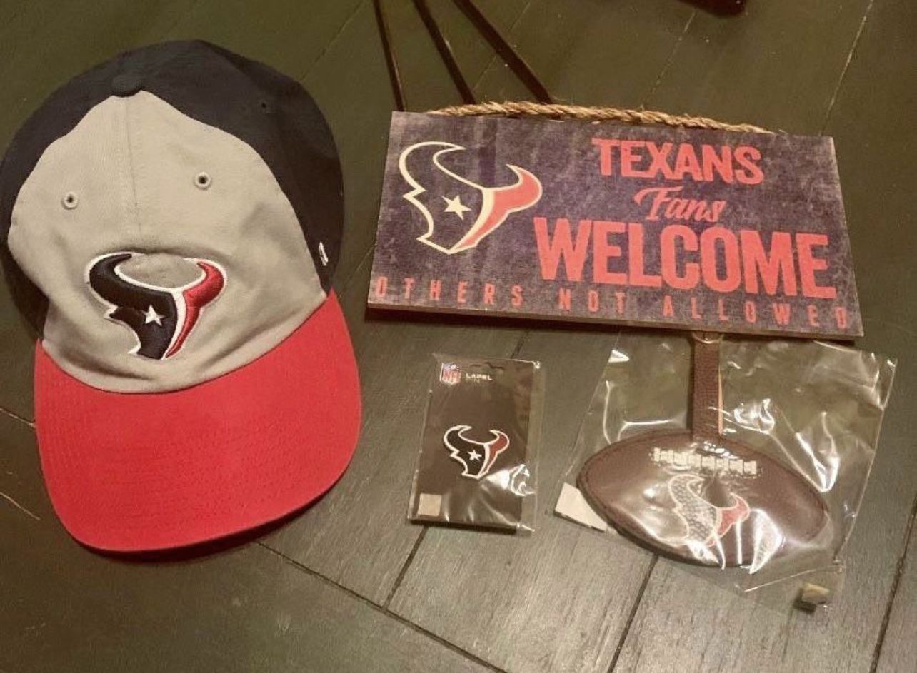 Brand New HOUSTON TEXANS Souvenir Set - Baseball Hat, Lapel Pin, Luggage Tag, & Wooden Fan Sign - NFL LICENSED 