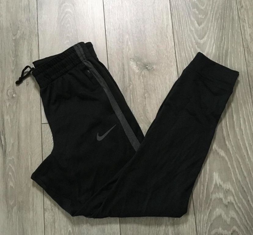 Nike Dri fit black & gray women’s sweatpants Small