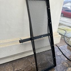 HITCH CARGO CARRIER