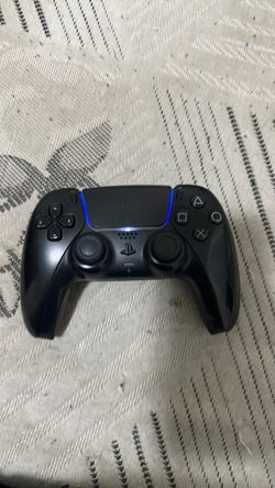 Black ps5 controller