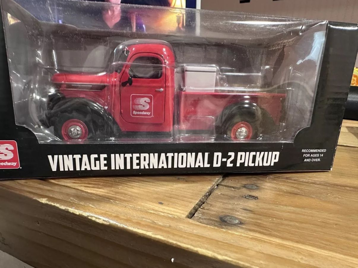 limited edition Speedway collector truck