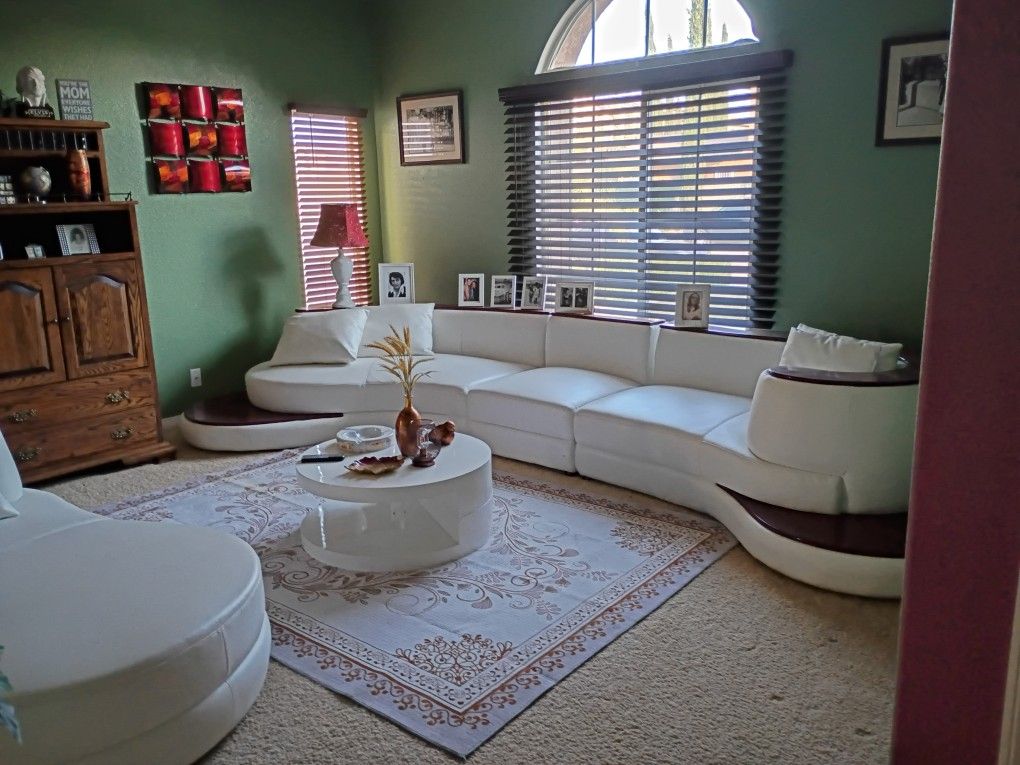 Beautiful Eight-seat White And Mahogany Italian Leather Luxury Couch And Loveseat