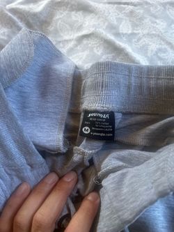 Young LA Gray Sweatpants Size Medium