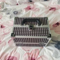 Makeup Box