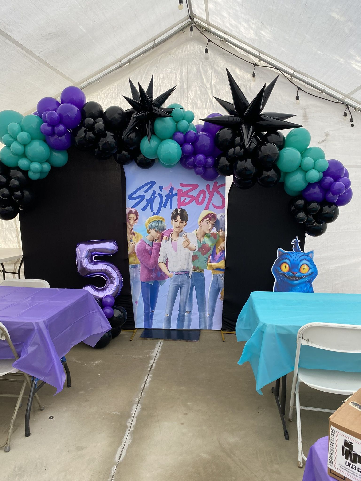 Saja Boys Balloon Arch