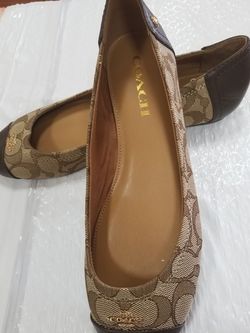 COACH women flat heel