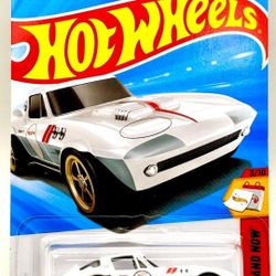 HOT WHEELS CORVETTE GRAND 