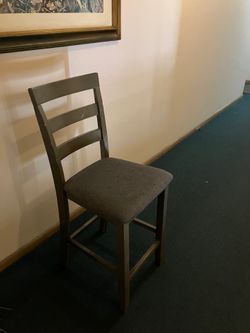 Cushioned barstools