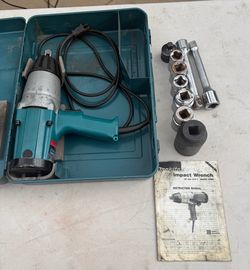 Makita Impact Wrench. Model 6906