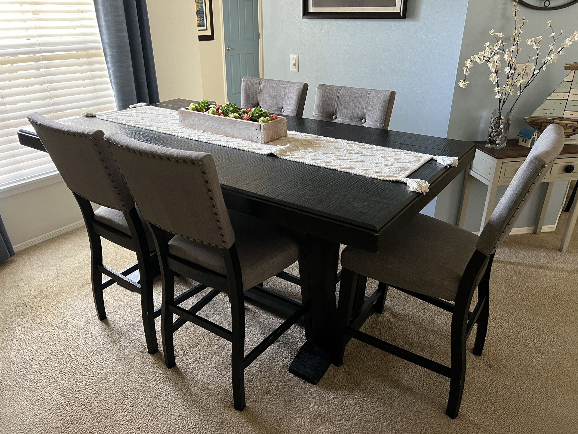 Bar Height Dining Table & Chairs