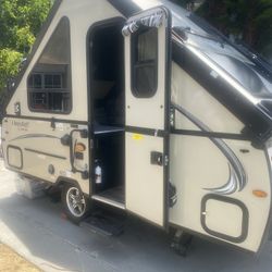 2018 Flagstaff T12RB Pop-Up Camper