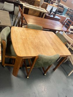 Vintage dining table and chairs set (in store)