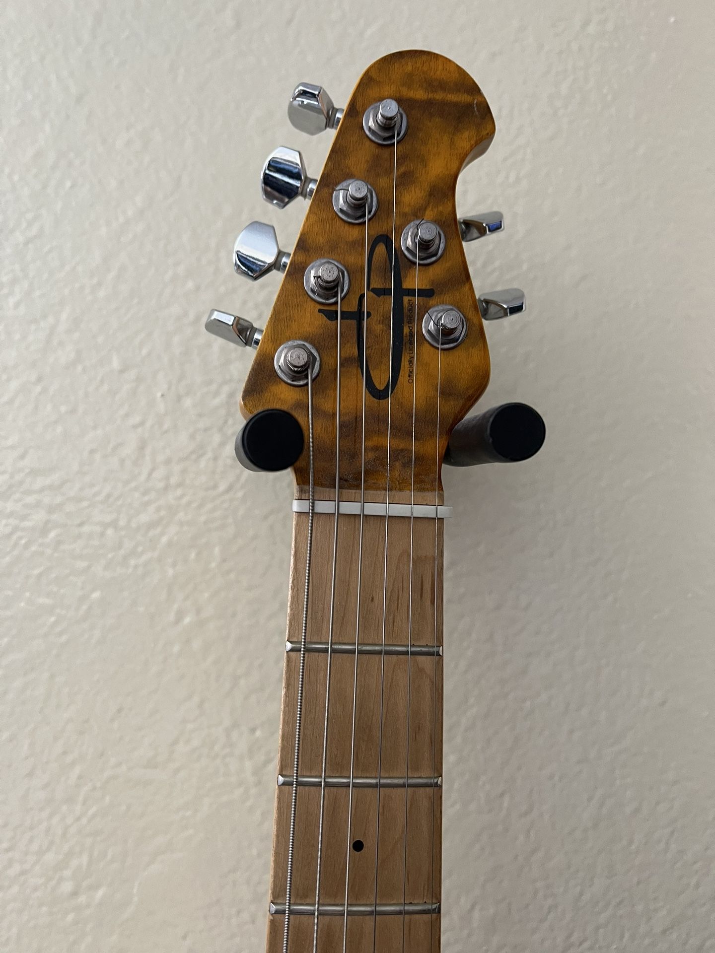 ギター Olp MM1 Axis by Musicman Ernie Ball hqdefault.jpg