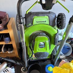 21" Mower SELF-PROPELLED