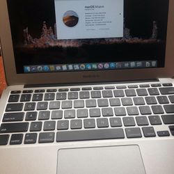Apple MacBook Air 11” 2015 Laptop