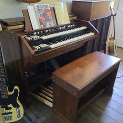 Hammond C2 Organ with HR-40