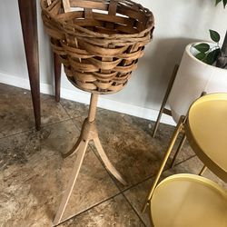 Vintage Plant Holder Basket 