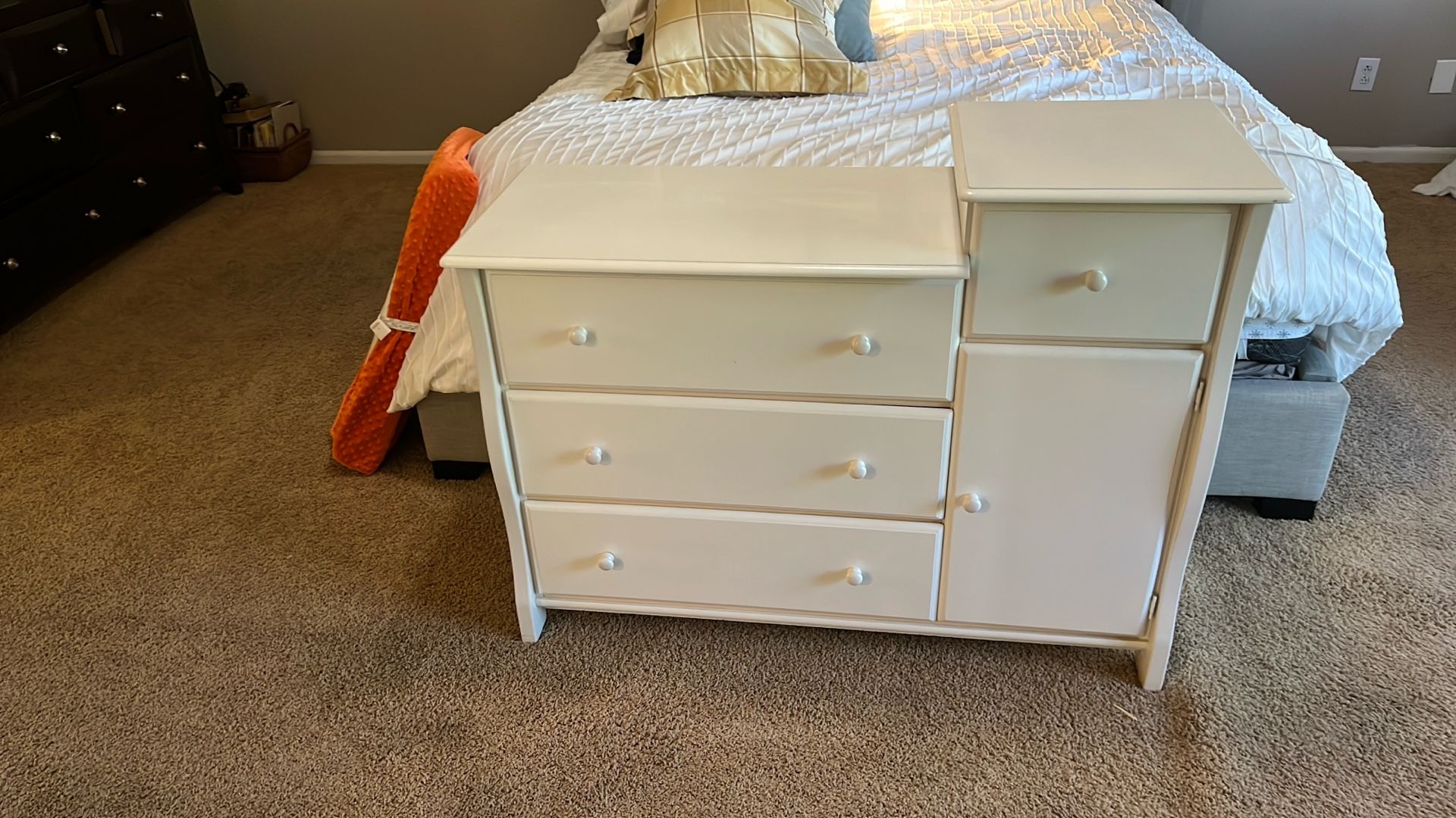Dresser/changing Table/ Storage