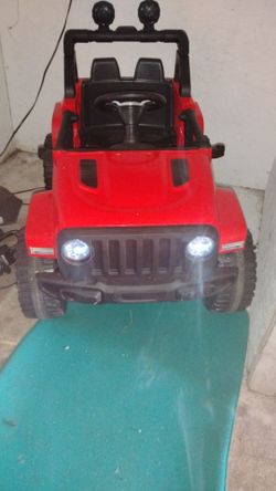 Toy car