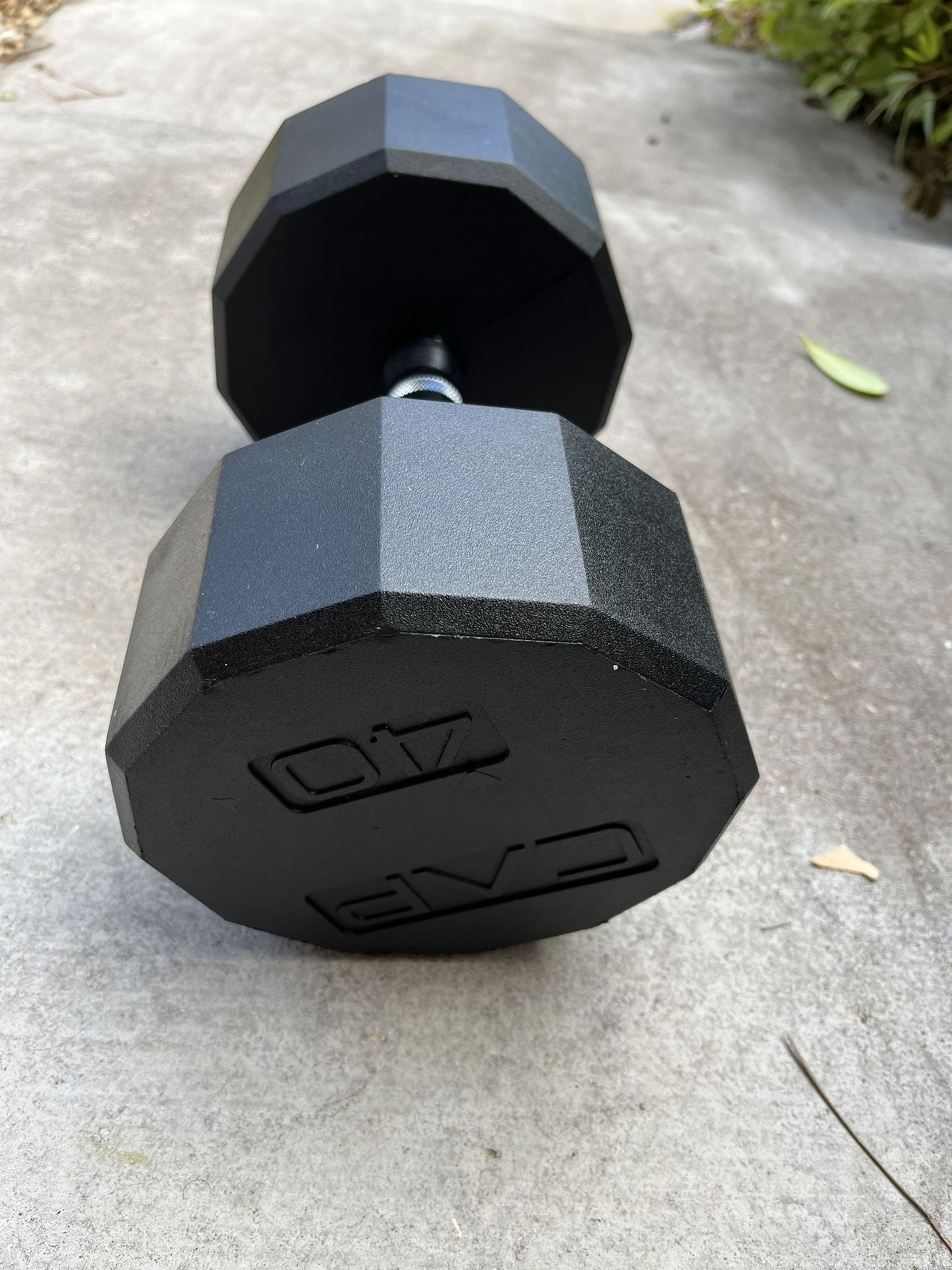 Cap 12 Sided 40 Lbs Dumbbell. New. 