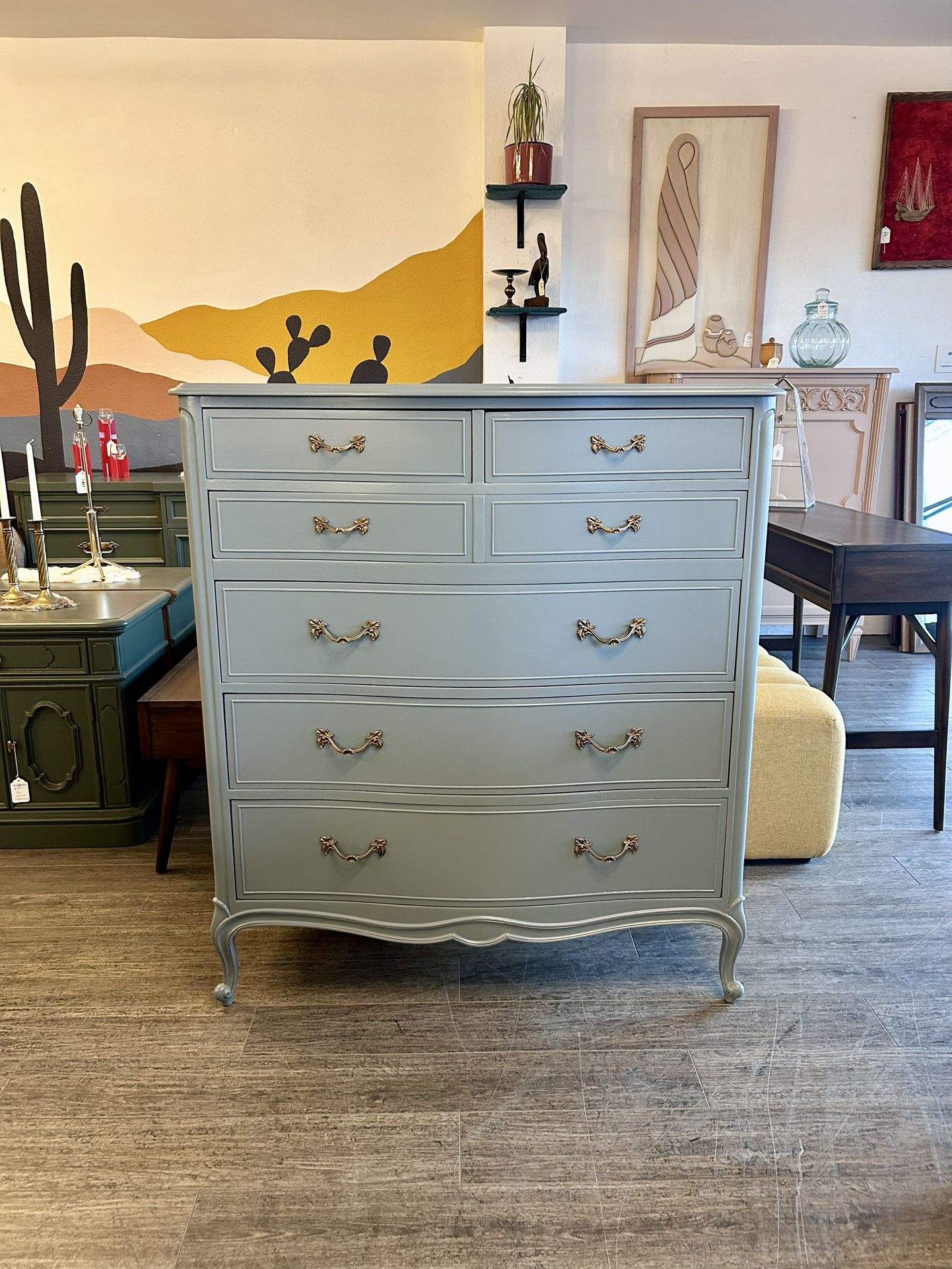 Gray / Light purple Upright Dresser