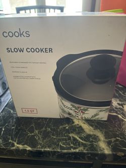 Brand New Cooks Slow Cooker