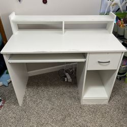 White Desk 