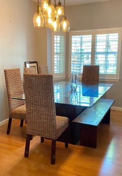 Dining Room Table Set w 5 chairs and bench
