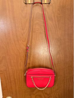 Authentic Michael Kors purse Like new condition