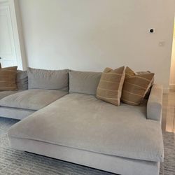 Harmony Sectional Couch 