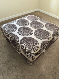 Ottoman 41”x 41”