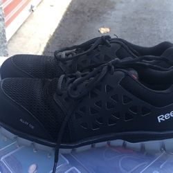 Reebok ASTM F2413-11 Flex Work Alloy Toe Type RB361 Unisex’s Black work Shoes Size M6.5M,W8.5M are great shape, there is no stains,marked or damaged t