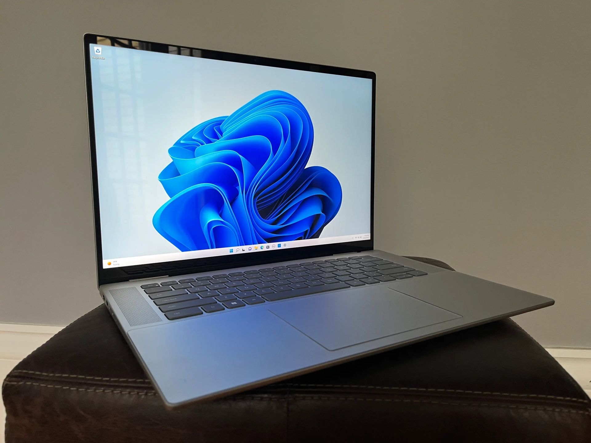 Dell Inspiron 16 2 in 1 – i7 / 16GB / 1TB SSD – 2023 –