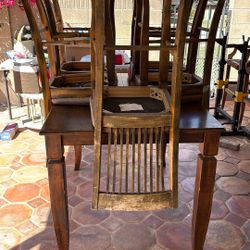 Dining Room Table With Five Chairs Needs T L C 