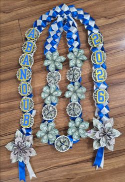 Graduation leis