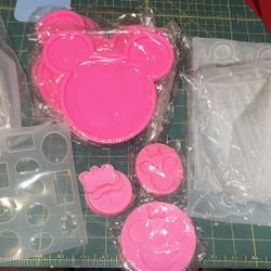 Silicone Molds And  Resin Epoxy  Bundle 