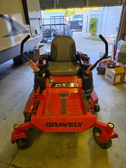 Gravely ZTX 42 inch. Zero  turn 24 HP