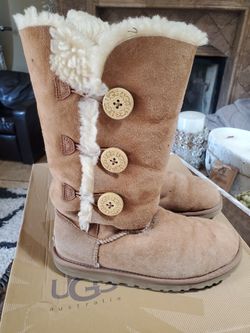 Ugg Boots Bailey Button Triplet