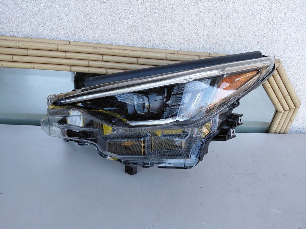 2024 - 2026 SUBARU IMPREZA CROSSTREK LEFT HEADLIGHT LED DRIVER SIDE GENUINE USED OEM. H2