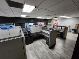 Justin Bezos Office Cubicles Herman Miller