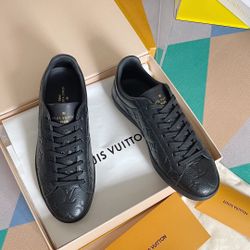 LV Men’s Sneaker With Box 2026 New