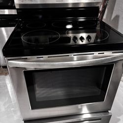 Frigidaire Electric Stove 