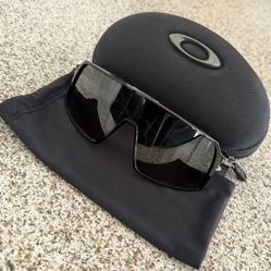 Oakley Sunglasses 
