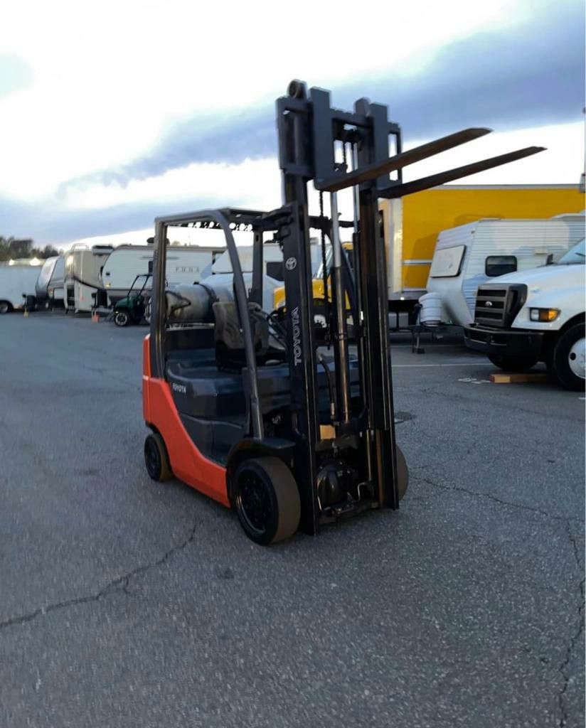 Forklift