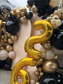 Graduation Balloon Garland