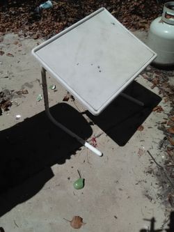 Folding desk