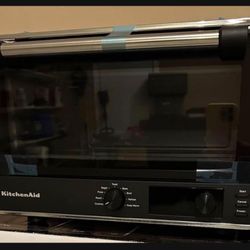 Kitchenaid Digital Countertop Oven Like Brand New Been Used 1 Time Paid $219.00 