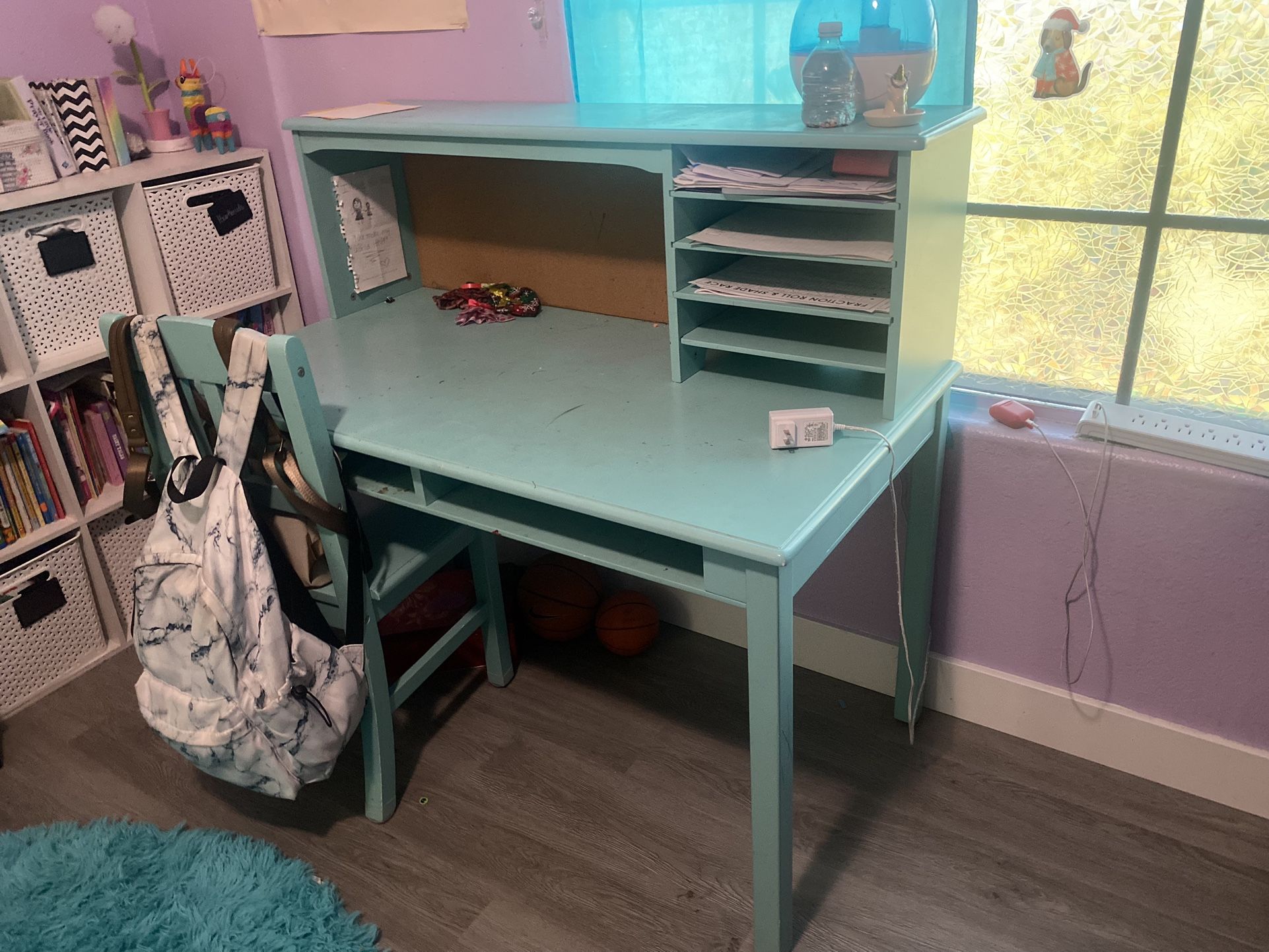 Guidecraft Children’s Media Desk and Chair Set