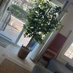 Artificial Decorative Tree