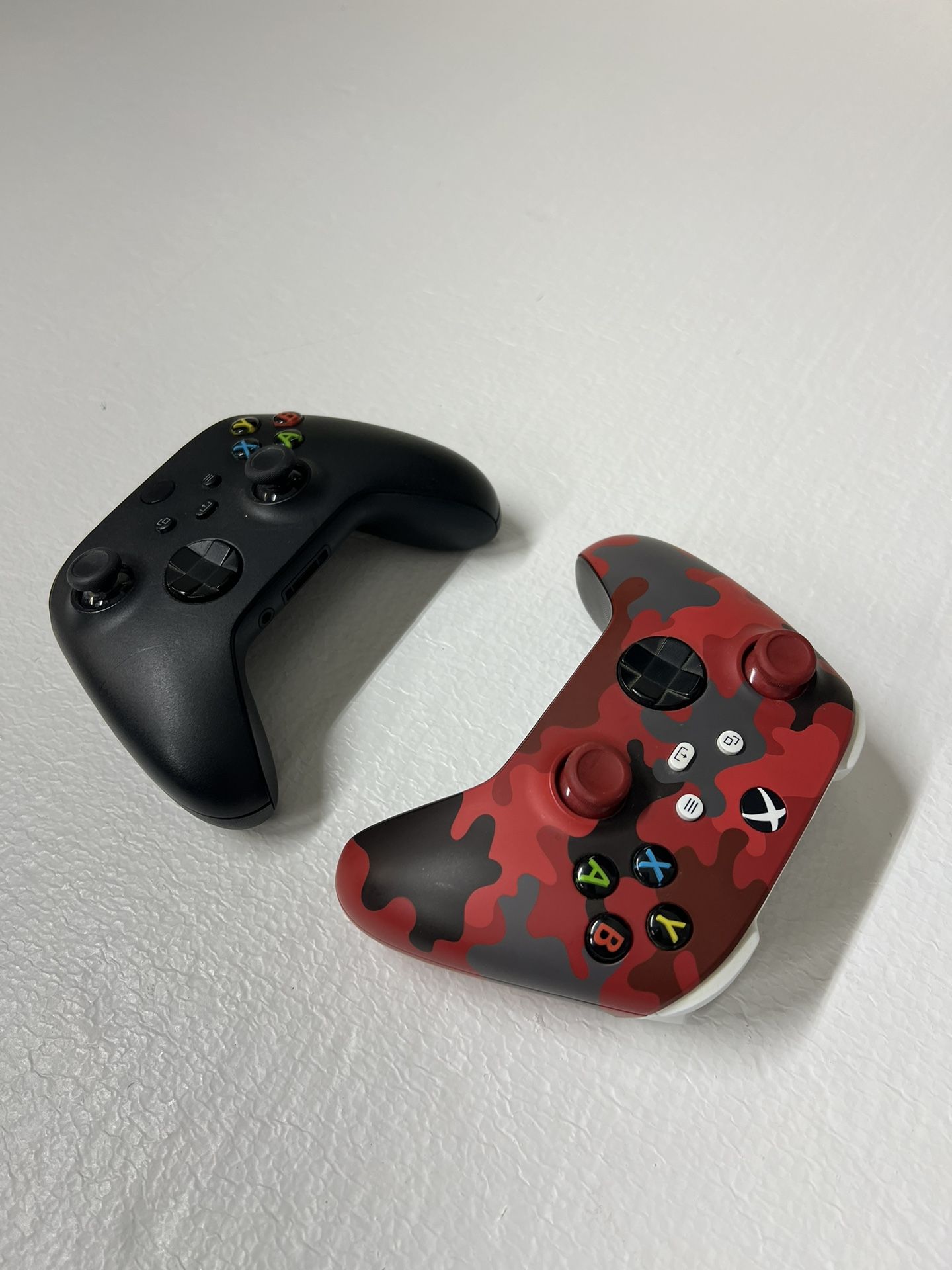 2 Xbox Series X Controllers S Wireless Bluetooth 